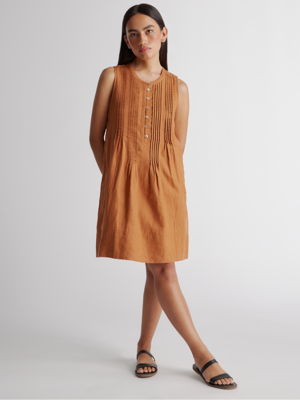 Quince Sleeveless Pintuck Button dress